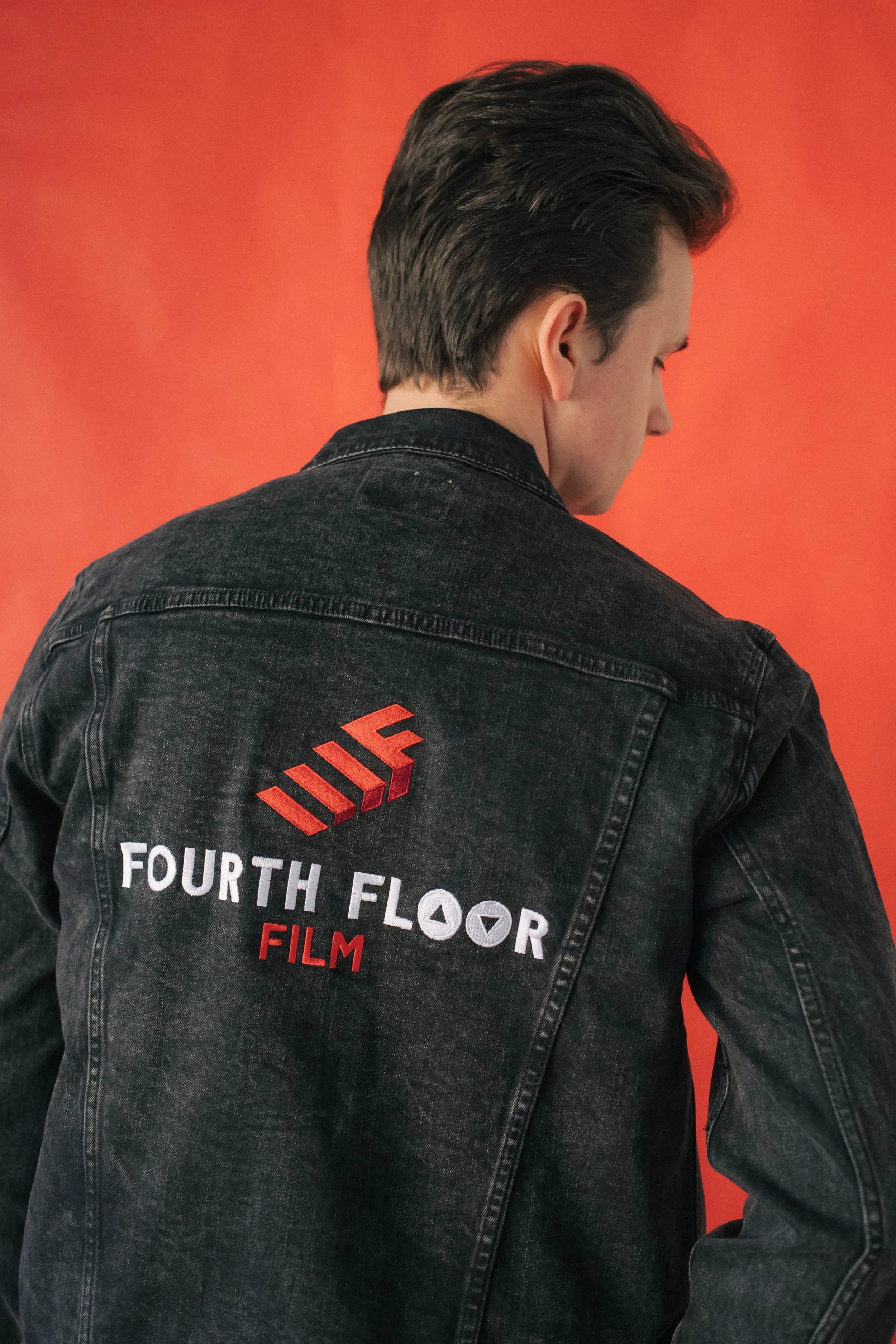THE DENIM JACKET alt view