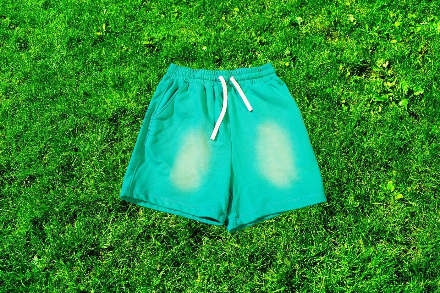THE GREEN GRASS SHORTS alt view