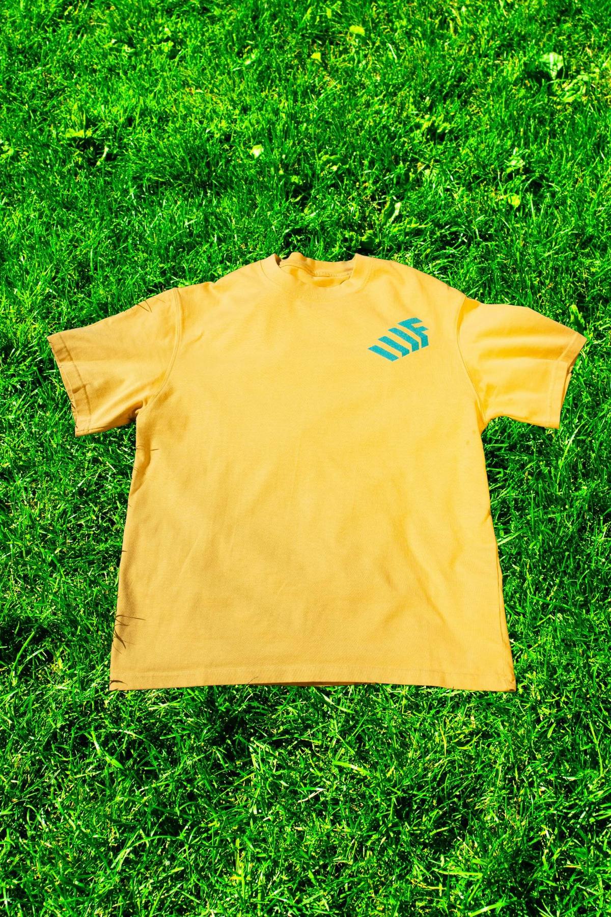 THE LEMONADE TEE
